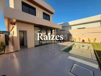 Casa de Condomínio com 4 Quartos à venda, 258m² no Gávea, Uberlândia