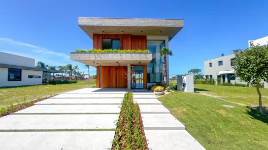 Casa de Condomínio com 4 Quartos à venda, 360m² no Torres, Torres