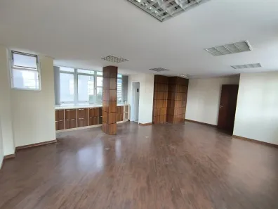 Sala Comercial para alugar, 150m² no Centro, Curitiba