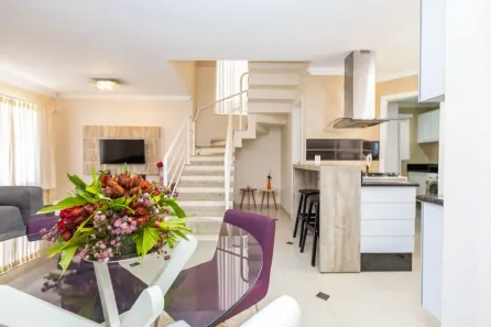 Sobrado com 3 Quartos à venda, 149m² no Barreirinha, Curitiba