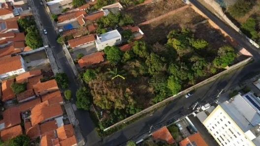 Lote/Terreno para alugar, 3200m² no Planalto, Teresina