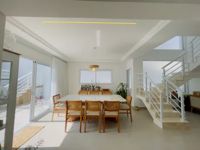 Casa de Condomínio com 3 Quartos à venda, 280m² no Parque Sinai, Santana de Parnaíba