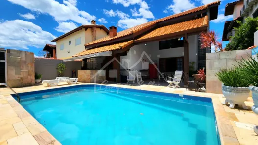Sobrado com 4 Quartos à venda, 234m² no , Peruíbe