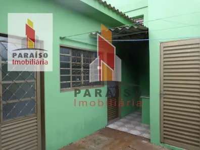 Imóvel Comercial com 3 Quartos à venda, 230m² no Daniel Fonseca, Uberlândia