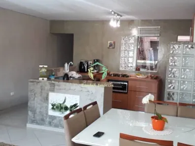 Sobrado com 3 Quartos à venda, 140m² no Parque São Vicente, Mauá
