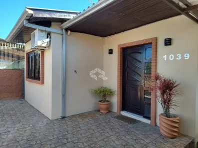 Casa com 3 Quartos à venda, 180m² no São Victor COHAB, Caxias do Sul