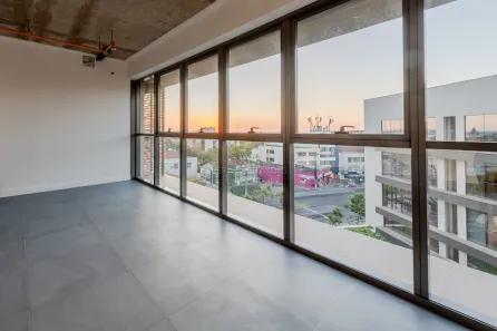 Sala Comercial à venda, 48m² no Tristeza, Porto Alegre
