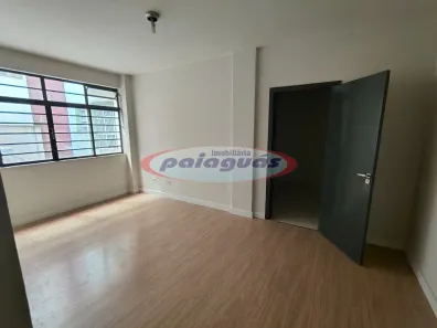 Apartamento com 2 Quartos para alugar, 80m² no Zona 01, Maringá