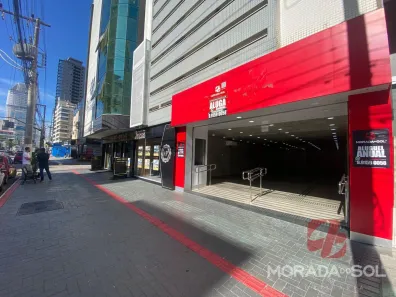 Sala Comercial para alugar, 160m² no Meia Praia, Itapema