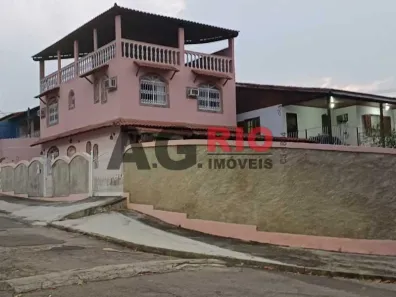 Casa com 5 Quartos à venda, 224m² no Jardim Sulacap, Rio de Janeiro