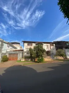 Casa com 4 Quartos à venda, 660m² no Quebec, Londrina