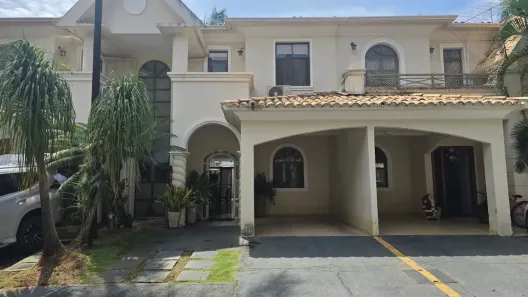 Casa de Condomínio com 3 Quartos à venda, 190m² no Setor Marista, Goiânia