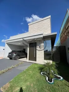 Casa de Condomínio com 3 Quartos à venda, 130m² no Condomínio Primor das Torres, Cuiabá