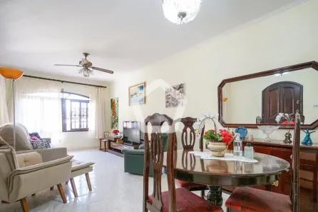 Casa com 3 Quartos à venda, 210m² no Vila Zelina, São Paulo