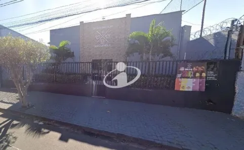 Galpão/Depósito/Armazém para alugar, 520m² no Presidente Roosevelt, Uberlândia