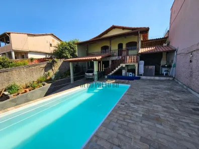 Casa com 3 Quartos à venda, 160m² no Nacional, Contagem