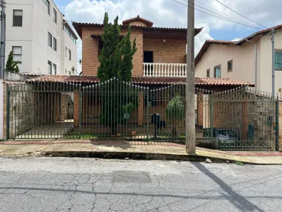 Casa com 4 Quartos à venda, 375m² no Camargos, Belo Horizonte