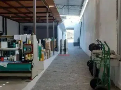 Galpão/Depósito/Armazém para alugar, 410m² no Vila Bertioga, São Paulo