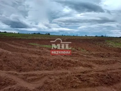 Fazenda/Sítio à venda, 2130000m² no , Mambaí