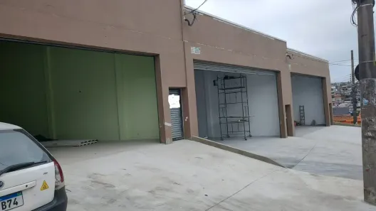 Galpão/Depósito/Armazém para alugar, 200m² no Vila Nova Bonsucesso, Guarulhos