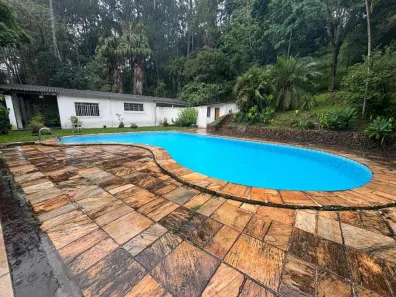 Fazenda/Sítio com 4 Quartos para alugar, 300m² no Freguesia da Escada, Guararema