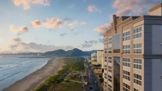 Apartamento com 3 Quartos à venda, 205m² no Centro, Navegantes