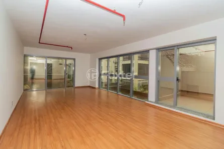 Sala Comercial à venda, 57m² no Moinhos de Vento, Porto Alegre
