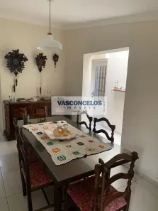 Casa com 3 Quartos para venda ou aluguel, 170m² no Vila Betânia, São José dos Campos