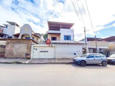 Casa com 3 Quartos à venda, 212m² no Santa Efigênia, Juiz de Fora