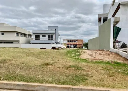 Lote/Terreno à venda, 330m² no Centro, Piracicaba