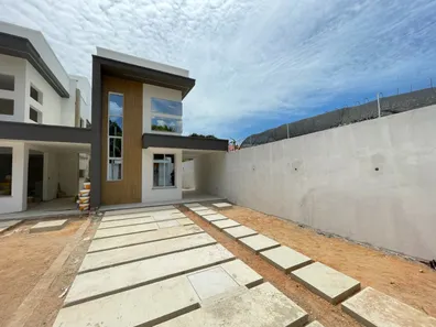 Sobrado com 3 Quartos à venda, 128m² no Urucunema, Eusébio