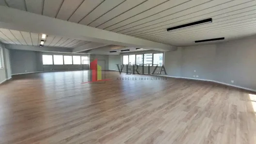 Sala Comercial à venda, 200m² no Cidade Monções, São Paulo