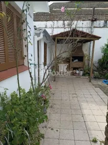 Casa com 2 Quartos à venda, 200m² no Santana, Porto Alegre