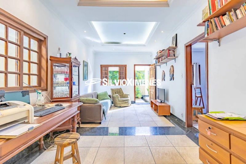 Casa com 3 quartos — Serra, Belo Horizonte