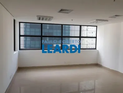 Sala Comercial à venda, 31m² no Cerqueira César, São Paulo
