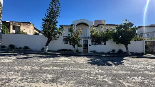 Casa com 4 Quartos à venda, 712m² no De Lourdes, Fortaleza
