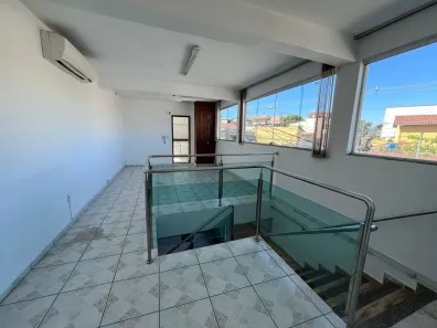 Casa com 5 Quartos à venda, 232m² no Camargos, Belo Horizonte