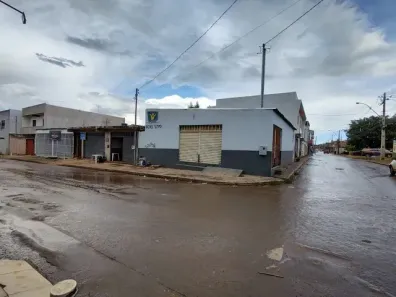 Casa com 1 Quarto à venda, 250m² no Arapoanga, Brasília