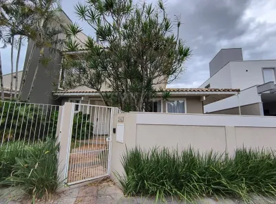 Casa com 4 Quartos à venda, 327m² no Lagoa da Conceição, Florianópolis