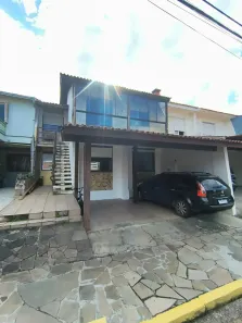Casa de Condomínio com 5 Quartos à venda, 181m² no Santo Antônio, Porto Alegre