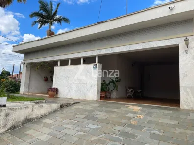 Casa com 4 Quartos à venda, 257m² no Cidade Universitária, Campinas