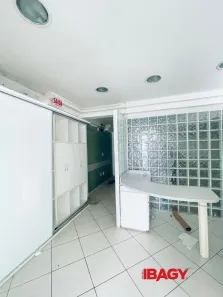 Sala Comercial para alugar, 91m² no Centro, Florianópolis