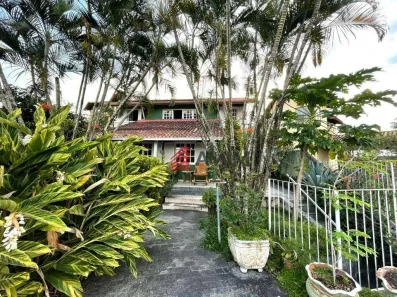 Casa de Condomínio com 6 Quartos à venda, 280m² no Sapê, Niterói