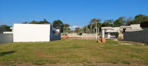 Lote/Terreno à venda, 250m² no Residencial Samambaia, São Carlos