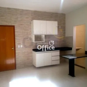 Apartamento com 2 Quartos para alugar, 50m² no Maracananzinho, Anápolis