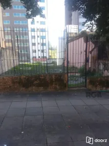 Lote/Terreno à venda, 330m² no Petrópolis, Porto Alegre