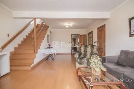 Sobrado com 2 Quartos à venda, 200m² no Partenon, Porto Alegre