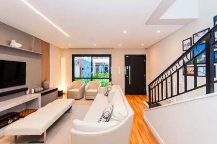 Casa de Condomínio com 3 Quartos à venda, 195m² no Água Verde, Curitiba