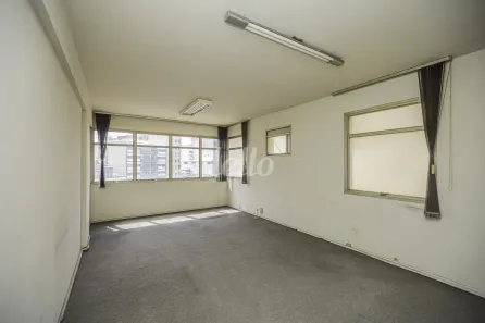 Sala Comercial para alugar, 50m² no Liberdade, São Paulo
