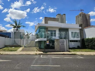 Imóvel Comercial com 1 Quarto para alugar, 400m² no Centro, Uberlândia